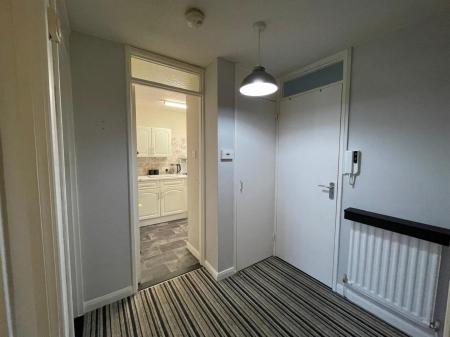 1 bedroom Flat for sale in Lawnswood, Hinckley