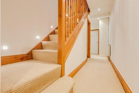 4 bedroom Terraced House for sale in Knighton Road, Leicester