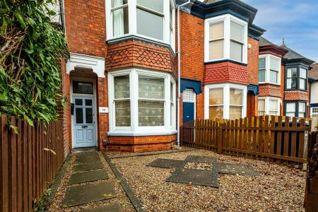 4 bedroom Terraced House for sale in Knighton Road, Leicester