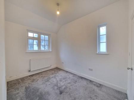 1 bedroom Property to let in Morland Avenue, Stoneygate, Leicester