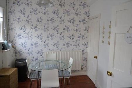 2 bedroom Property to let in Cricks Retreat, Great Glen, Leicestershire