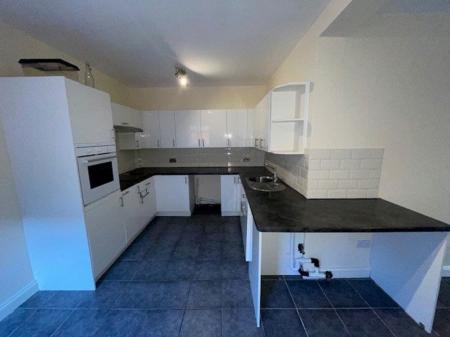 3 bedroom Property to let in Fairfield Road, Leicester