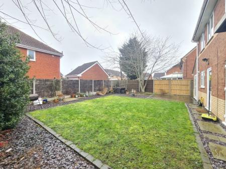 4 bedroom Property to let in Fox Covert, Leicester
