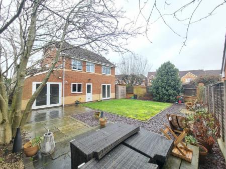 4 bedroom Property to let in Fox Covert, Leicester