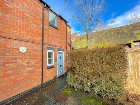 2 bedroom Apartment for sale in High Street, Evington, Leicester