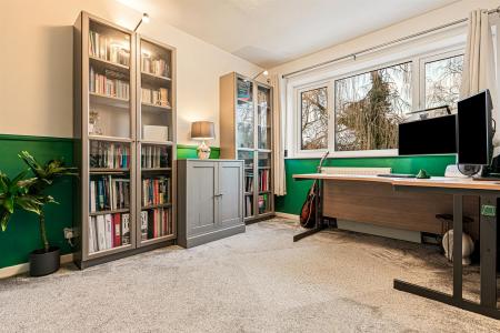 5 bedroom Detached house for sale in Hollies Way, Bushby, Leicester