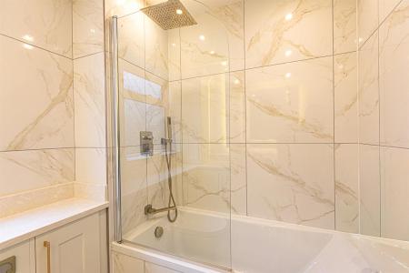 5 bedroom Detached house for sale in Hollies Way, Bushby, Leicester