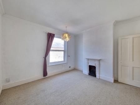 2 bedroom Property to let in Oban Street, Leicester