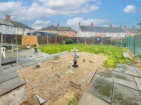 3 bedroom Semi-detached house for sale in Folville Rise, Leicester