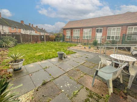 3 bedroom Semi-detached house for sale in Folville Rise, Leicester