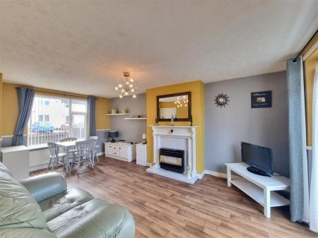 3 bedroom Semi-detached house for sale in Folville Rise, Leicester