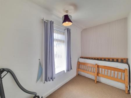 3 bedroom Semi-detached house for sale in Folville Rise, Leicester