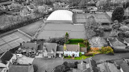 4 bedroom Detached house for sale in Carisbrooke Park, Leicester