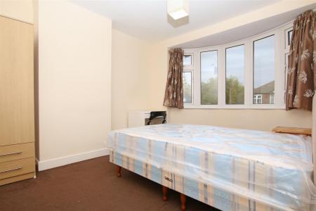 3 bedroom Semi-detached house for sale in Queens Road, Leicester