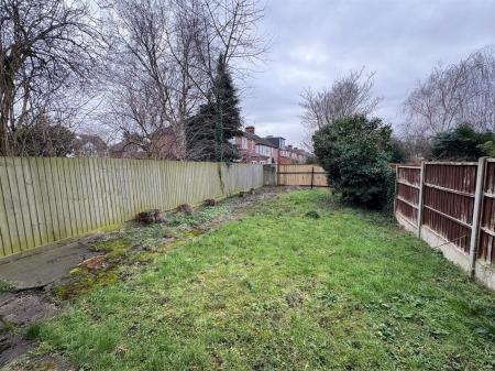 3 bedroom Semi-detached house for sale in Queens Road, Leicester