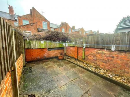 2 bedroom Terraced House for sale in Bolton Road, Westcotes, Leicester