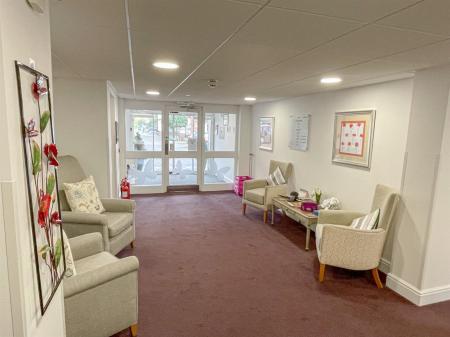 1 bedroom Apartment for sale in Wolsey Court, Leicester