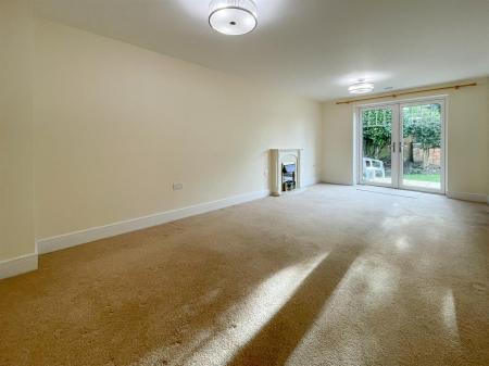 1 bedroom Apartment for sale in Wolsey Court, Leicester