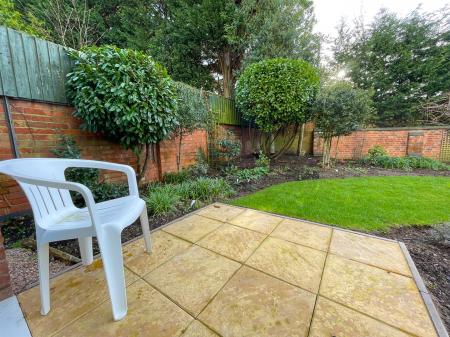 1 bedroom Apartment for sale in Wolsey Court, Leicester