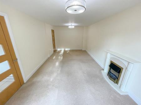 1 bedroom Apartment for sale in Wolsey Court, Leicester