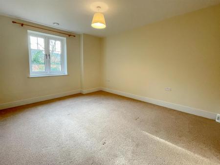 1 bedroom Apartment for sale in Wolsey Court, Leicester