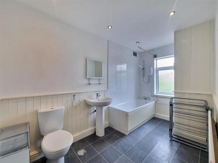 2 bedroom Terraced House for sale in Hartopp Road, Clarendon Park, Leicester