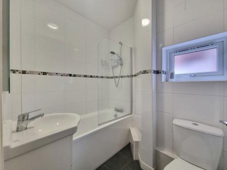 1 bedroom Property to let in St Albans Road, Leicester