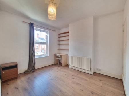 2 bedroom Property to let in Cradock Road, Leicester