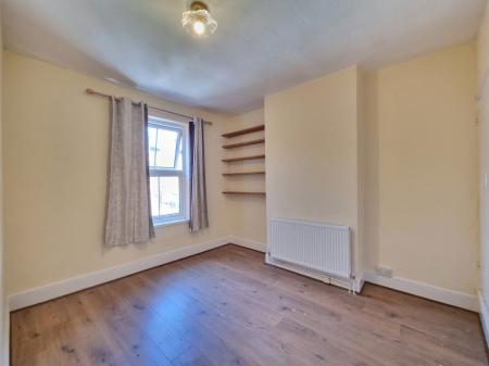 2 bedroom Property to let in Cradock Road, Leicester