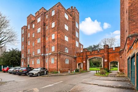 Stoneygate Court, Leicester