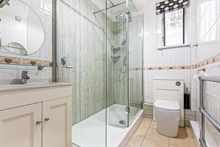 2 bedroom Apartment for sale in Stoneygate Court, Leicester