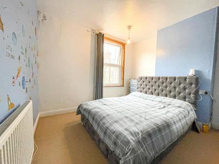 2 bedroom Terraced House for sale in Oxford Road, Leicester