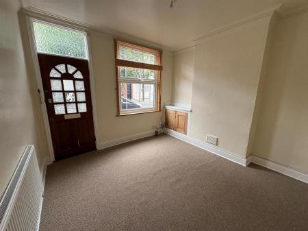 2 bedroom Terraced House for sale in Oxford Road, Leicester