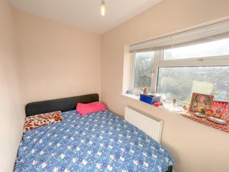 3 bedroom Semi-detached house for sale in Wicklow Drive, Leicester