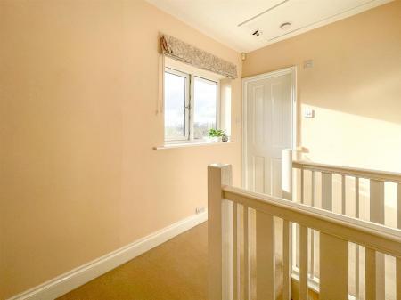 3 bedroom Semi-detached house for sale in Wicklow Drive, Leicester