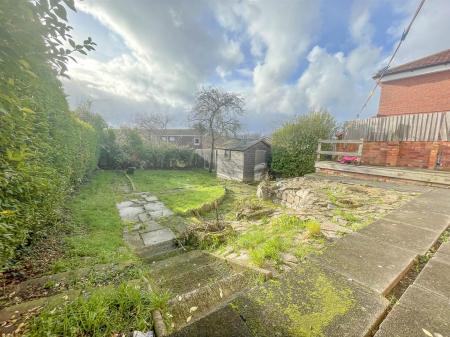 3 bedroom Semi-detached house for sale in Wicklow Drive, Leicester