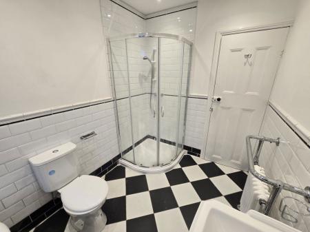 2 bedroom Property to let in Fosse Road North, Leicester