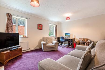 4 bedroom Terraced House for sale in Erringtons Close, Oadby, Leicester