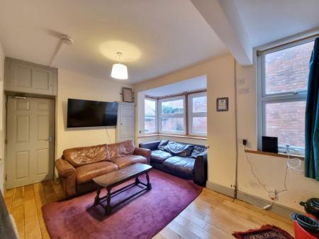 7 bedroom Property to let in Tennyson Street, Leicester