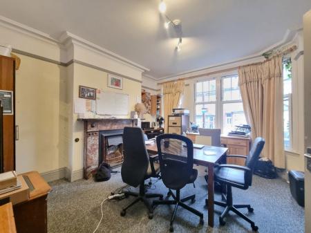 7 bedroom Property to let in Tennyson Street, Leicester