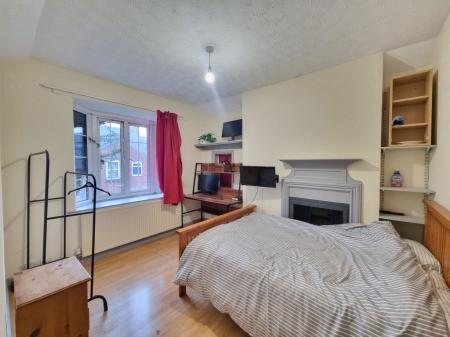 7 bedroom Property to let in Tennyson Street, Leicester