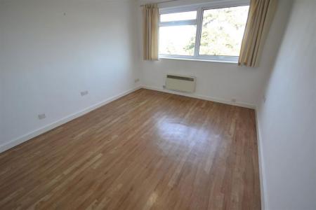 1 bedroom Property to let in Stoneygate Road, Stoneygate, Leicester