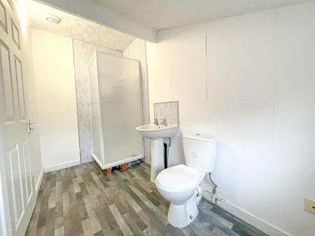 5 bedroom Terraced House for sale in Severn Street, Leicester