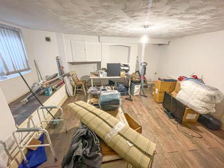 5 bedroom Terraced House for sale in Severn Street, Leicester