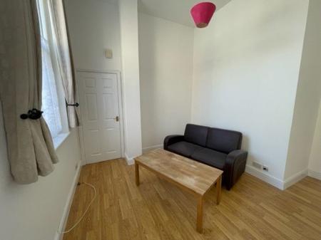 1 bedroom Property to let in London Road, Stoneygate, Leicester