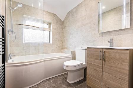 4 bedroom Semi-detached house for sale in Breedon Avenue, Wigston