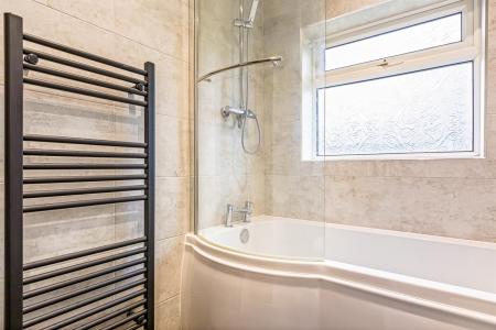 4 bedroom Semi-detached house for sale in Breedon Avenue, Wigston