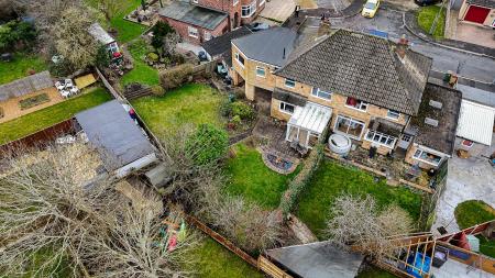 4 bedroom Semi-detached house for sale in Breedon Avenue, Wigston