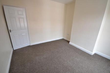 2 bedroom Property to let in Lord Byron Street, Leicester