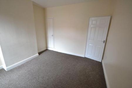 2 bedroom Property to let in Lord Byron Street, Leicester